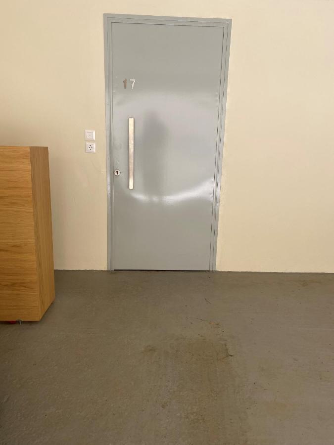Bright, Cosy Studio Close To Glyfada Beach & Center Афины Экстерьер фото